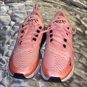 Coral NIKE air 270. Size 7Y = 8 in women’s